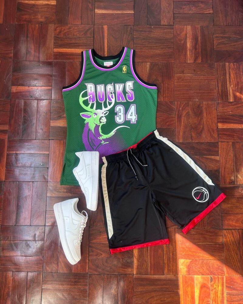 Milwaukee Bucks Hardwood Classics Basketball Jersey - Image 4