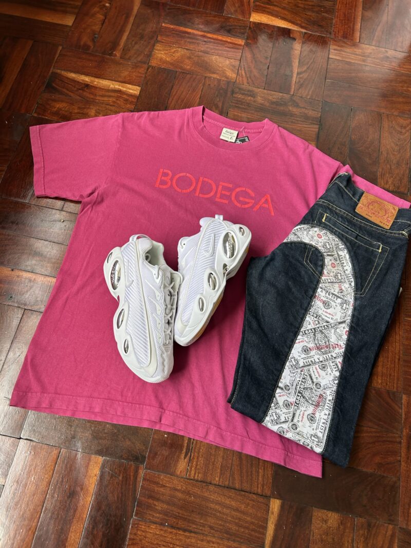 Pre owned Bodega Spell Out T-Shirt (L) - Image 4