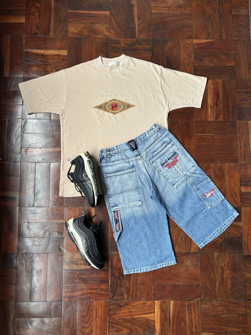 Very rare Vintage Embroidery T-Shirt - Image 3