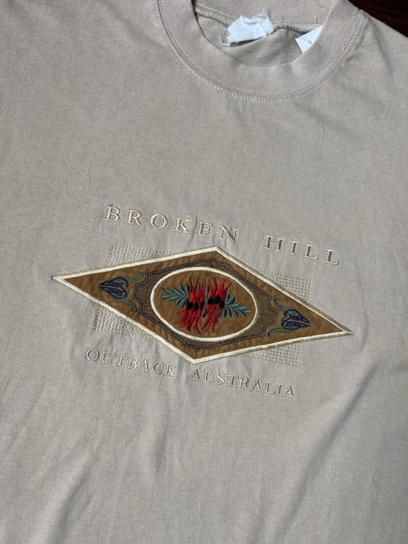 Very rare Vintage Embroidery T-Shirt - Image 2