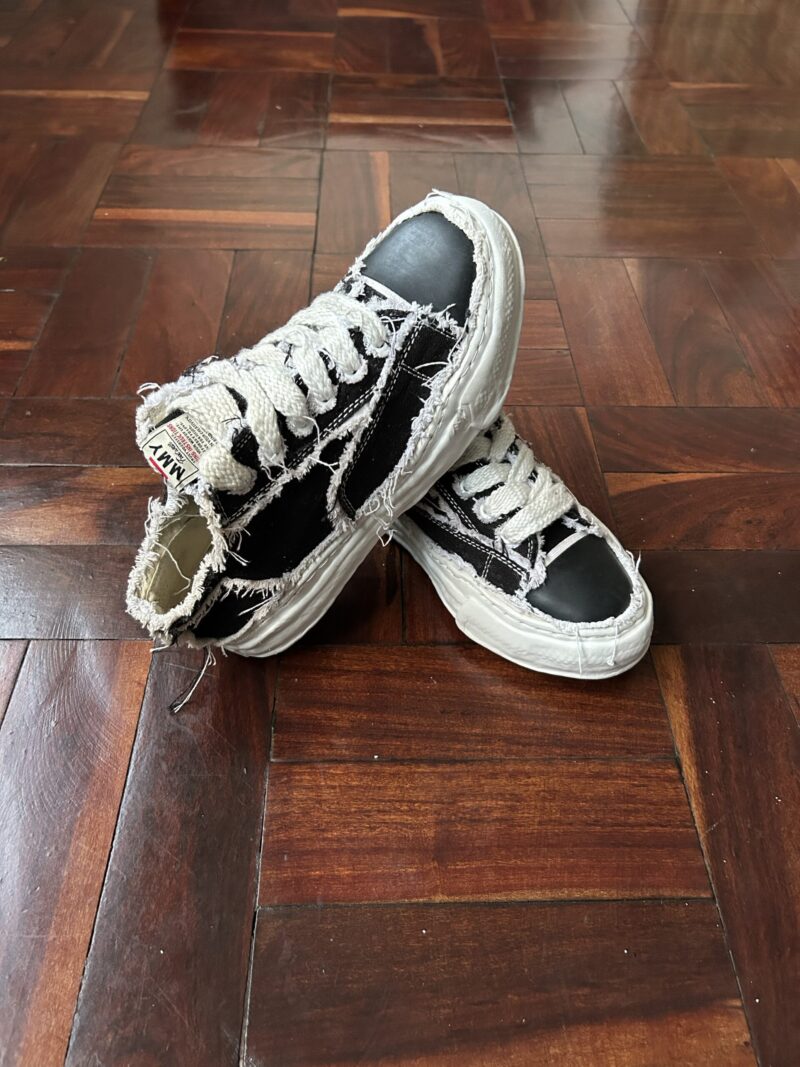 Pre owned Maison Mihara Yasuhiro (UK7)