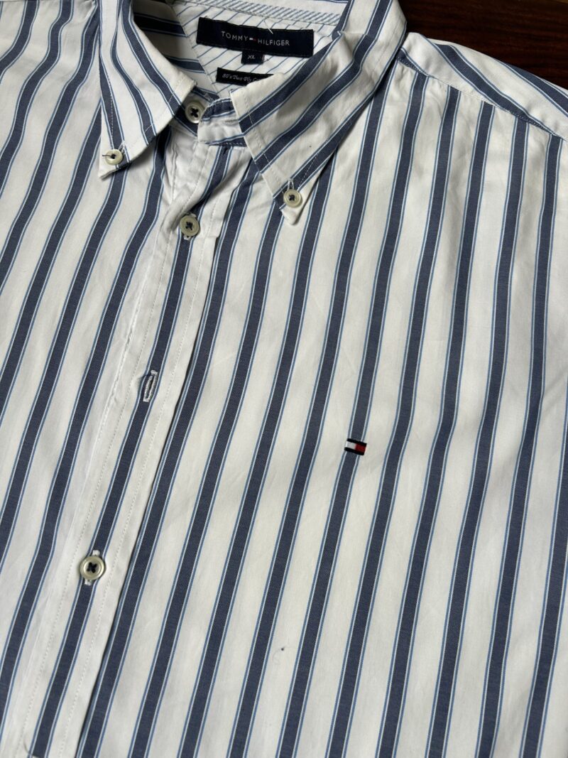 Vintage Tommy Hilfiger Oxford Shirts (XL) - Image 3