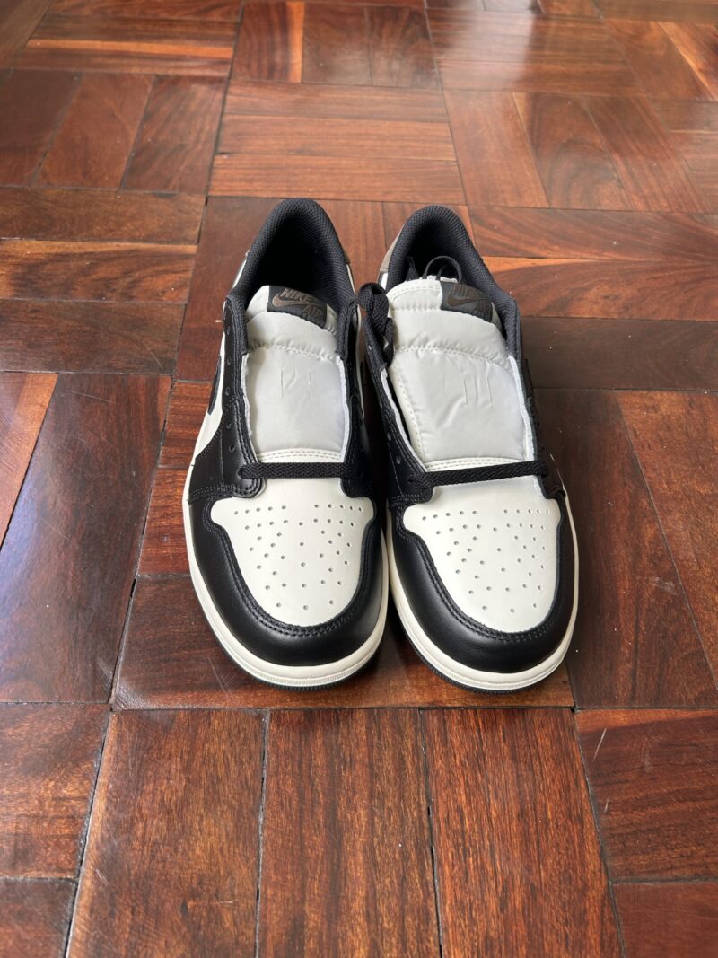 Nike air Jordan 1 Low Mocha - UK9 -UK10 - Image 3
