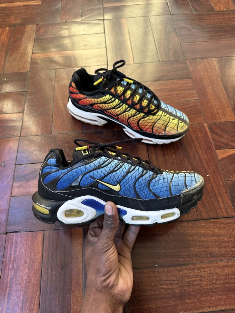 Vintage Nike Air Max TN (UK9) - Image 4
