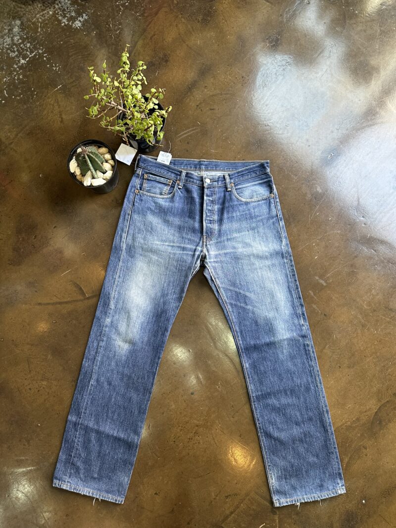 Vintage 501 Levi’s Jeans  - L - Image 4