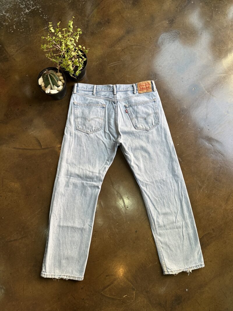 Vintage Levi’s Jeans - 38