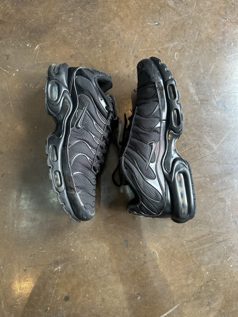 Nike Air max Plus TN triple black - UK10 - Image 2