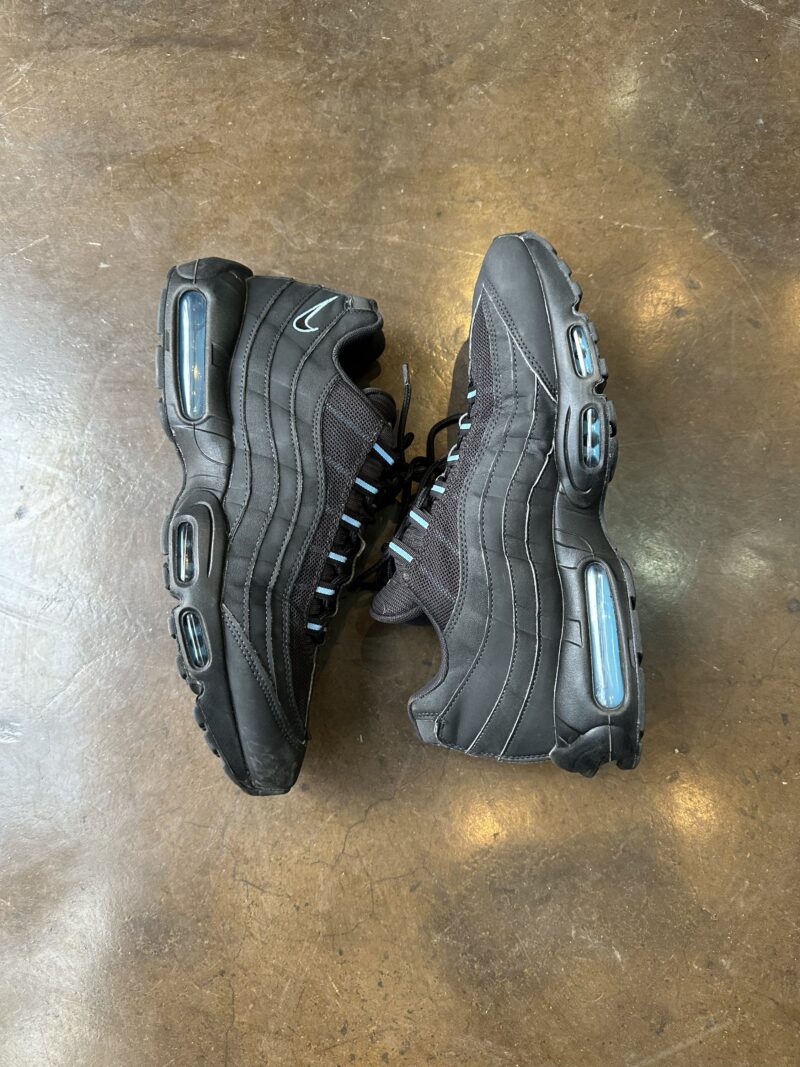 Vintage Nike Air Max 95 - UK11 - Image 2
