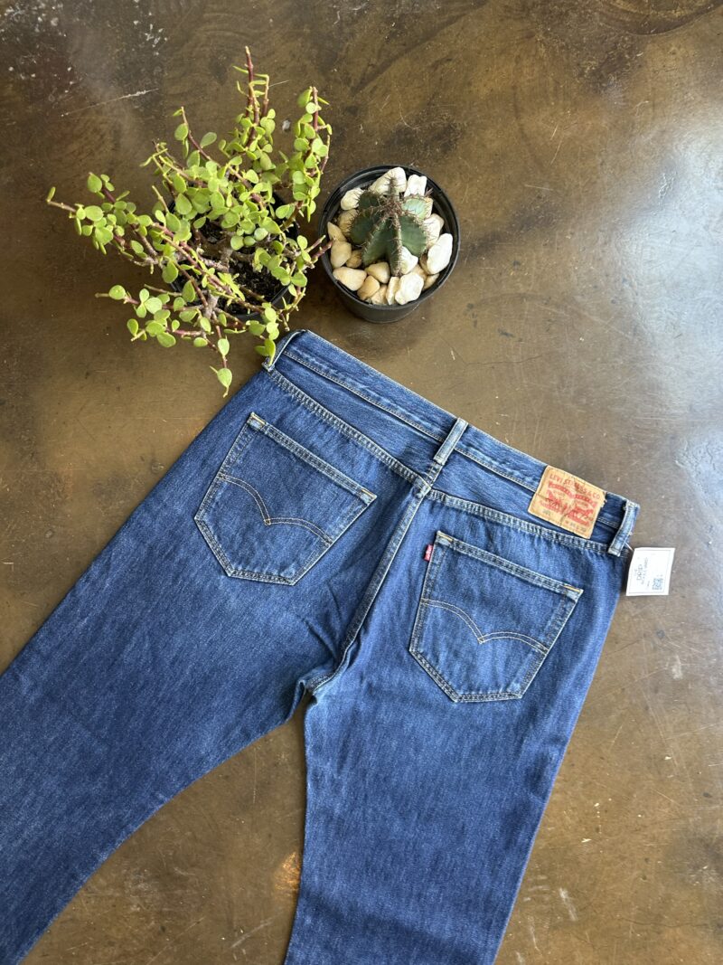Vintage Levi’s Jeans 501 - 37 - Image 3