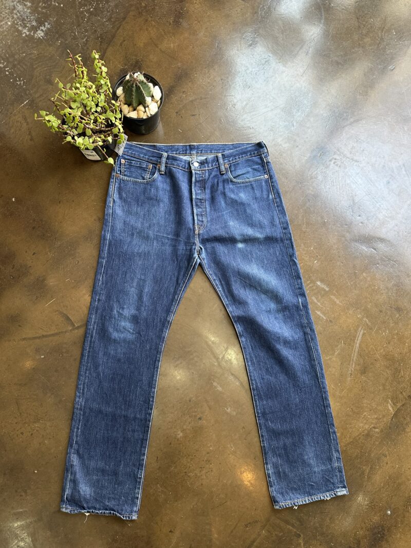 Vintage Levi’s Jeans 501 - 37 - Image 4