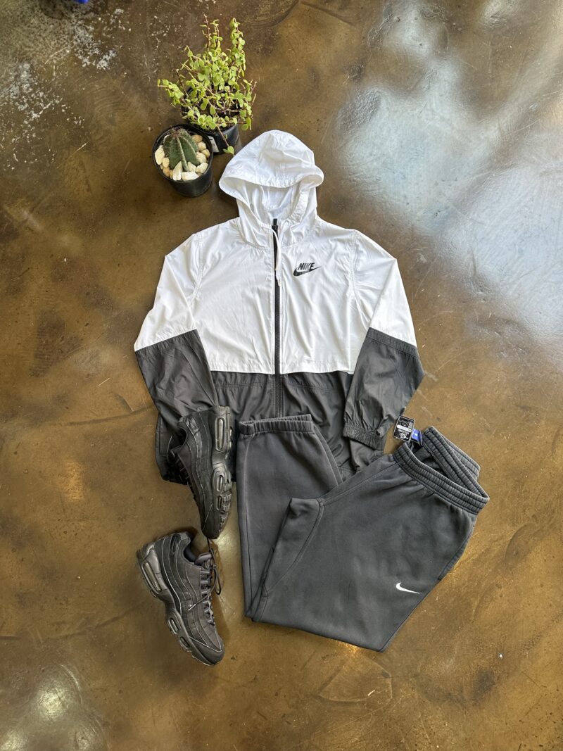 Nike Running Windbreaker - L - Image 4