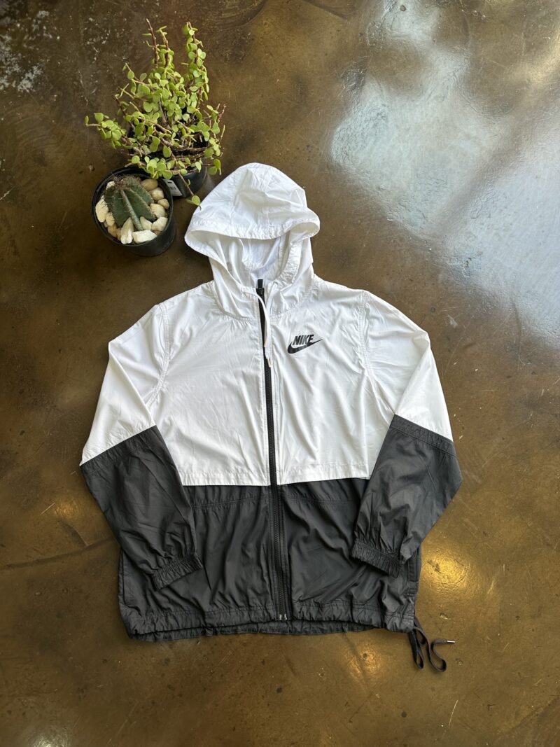 Nike Running Windbreaker - L